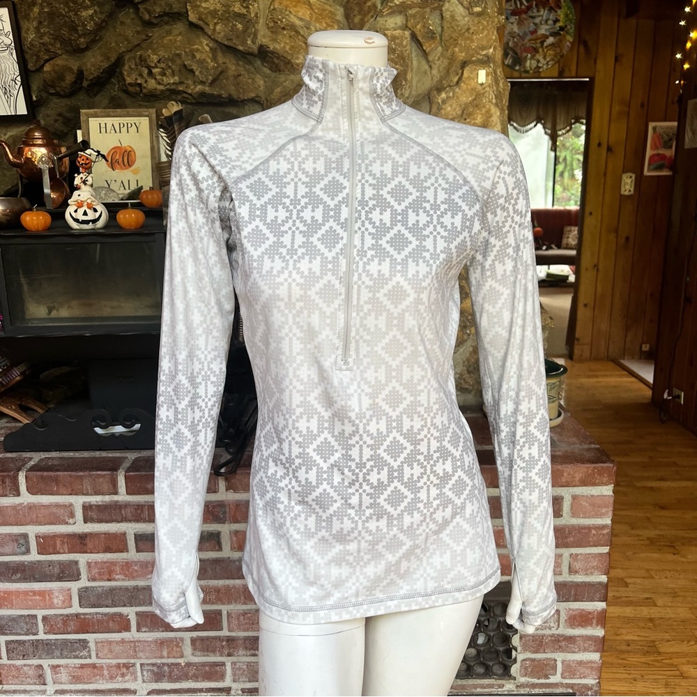 Nike Women's White Patterned Sweatshirt